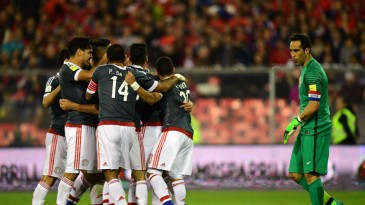 Vidal ajudou muito… o Paraguai, em uma vitória histórica sobre o Chile em Santiago