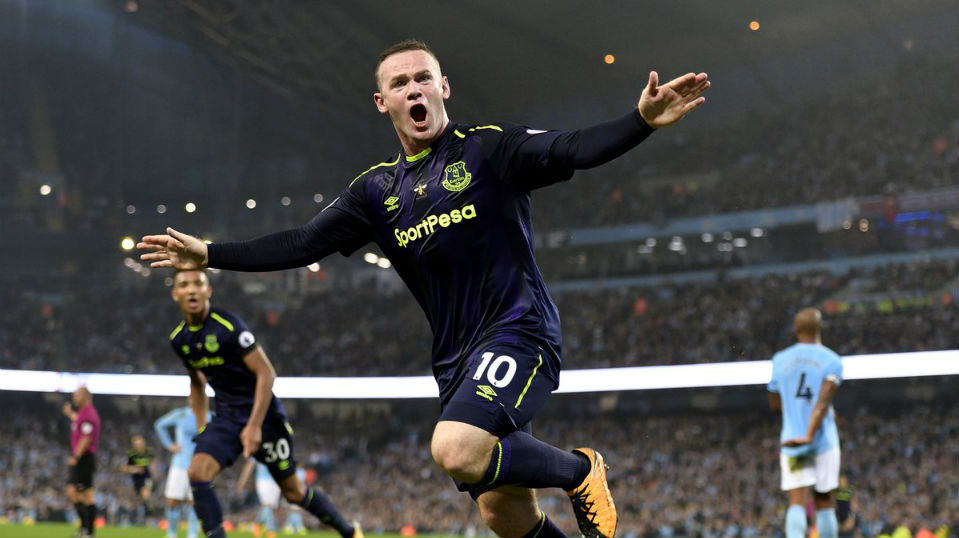 Rooney fez um pouco mais de hist&oacute;ria, mas, com um a menos, o City lutou e arrancou o empate