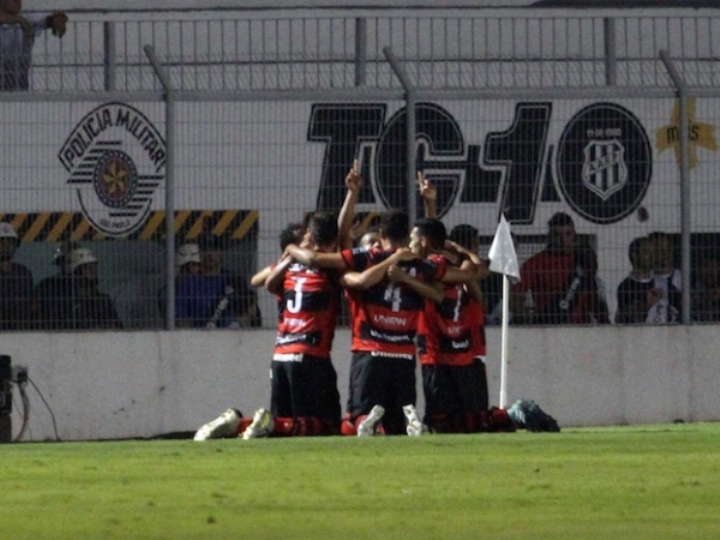 Atl&eacute;tico Goianiense contou com gola&ccedil;os para vencer Ponte Preta