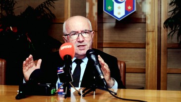 Presidente da Federação Italiana fala em reduzir número de times da Serie A, mas admite que será difícil