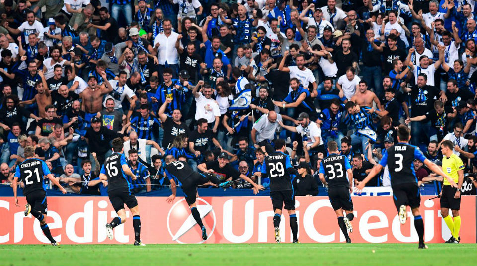 Com show de Papu G&oacute;mez e Petagna, a Atalanta amassou e apequenou o Everton na Liga Europa