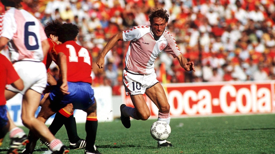 Elkjaer faz 60 anos, e &eacute; dif&iacute;cil explic&aacute;-lo sem recorrer &agrave; fantasia que ele representava