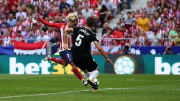 O Atlético de Madrid pede passagem: quebra a invencibilidade do Sevilla e assume a vice-liderança