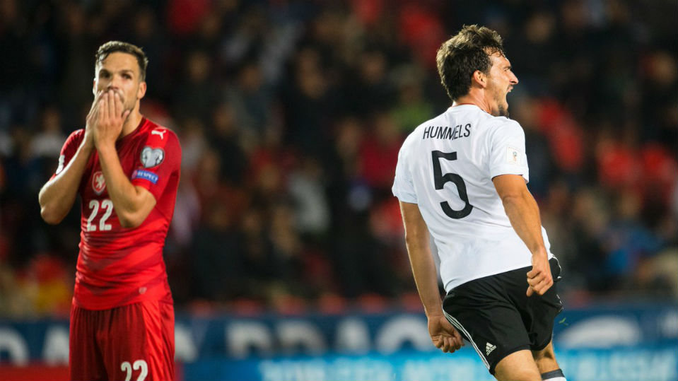 Hummels salvou no finalzinho e a Alemanha deu mais um passo firme rumo &agrave; Copa