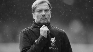 Klopp quer tornar Liverpool um clube que os jogadores não queiram sair, mas precisa de títulos