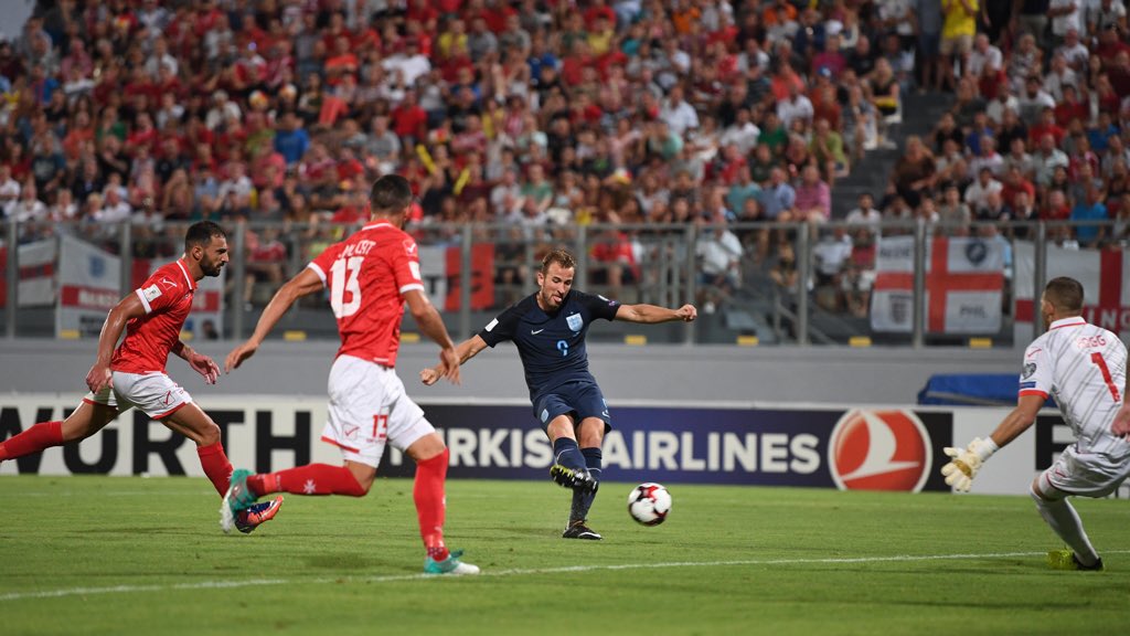 Kane desequilibrou para a Inglaterra em uma goleada contra Malta que custou a sair