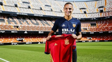 Em ótimo momento no Valencia, Rodrigo Moreno volta a ser opção e é convocado pela Espanha