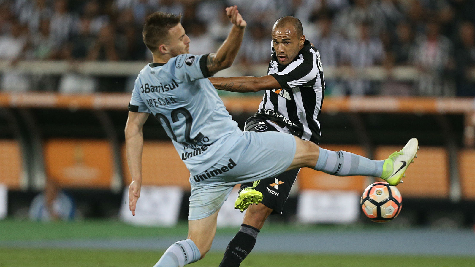 Botafogo e Gr&ecirc;mio fizeram duelo intenso, mas precisar&atilde;o assumir os riscos no pr&oacute;ximo encontro