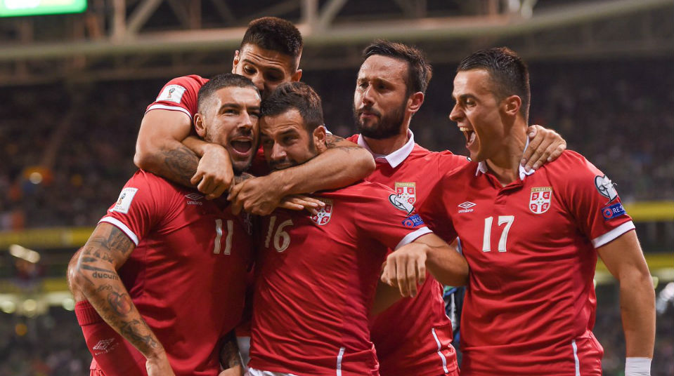 Depois de uma s&eacute;rie de fracassos, a S&eacute;rvia est&aacute; a uma vit&oacute;ria de voltar ao Mundial