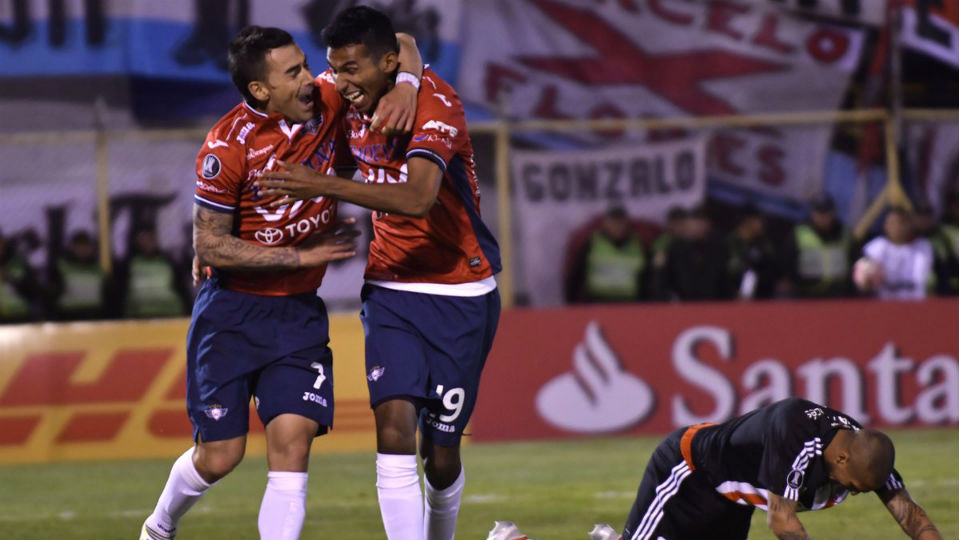 Quem apostaria? Sob gritos de ol&eacute;, Jorge Wilstermann depena o River Plate e se aproxima da semifinal