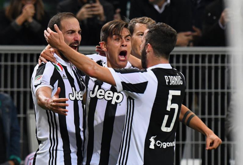 Argentinos decidem. E Juve supera Milan sem problemas