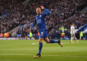 Continua mal: Everton perde para Leicester