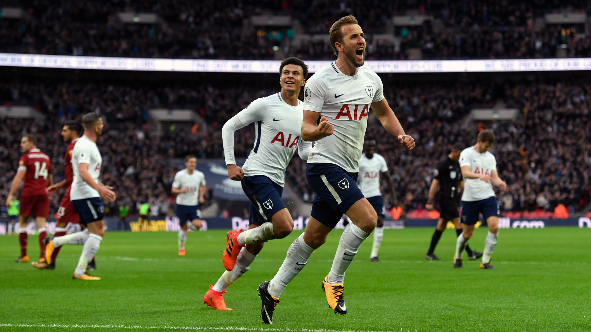 Wembley foi apoteose do Tottenham, que demoliu o Liverpool