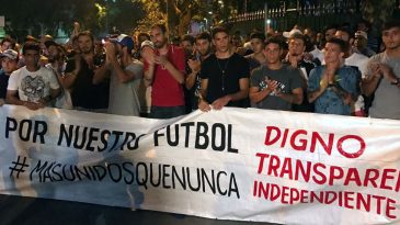 Como jogadores se uniram e paralisaram o campeonato uruguaio para lutar por condições melhores