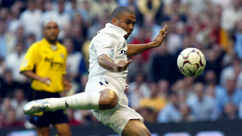 Em 60 segundos, o &ecirc;xtase: Os 15 anos da estreia fenomenal de Ronaldo pelo Real Madrid