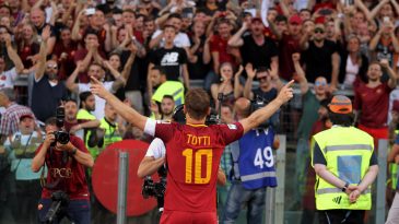 Totti: “Um scudetto com a Roma vale dez em outro lugar”