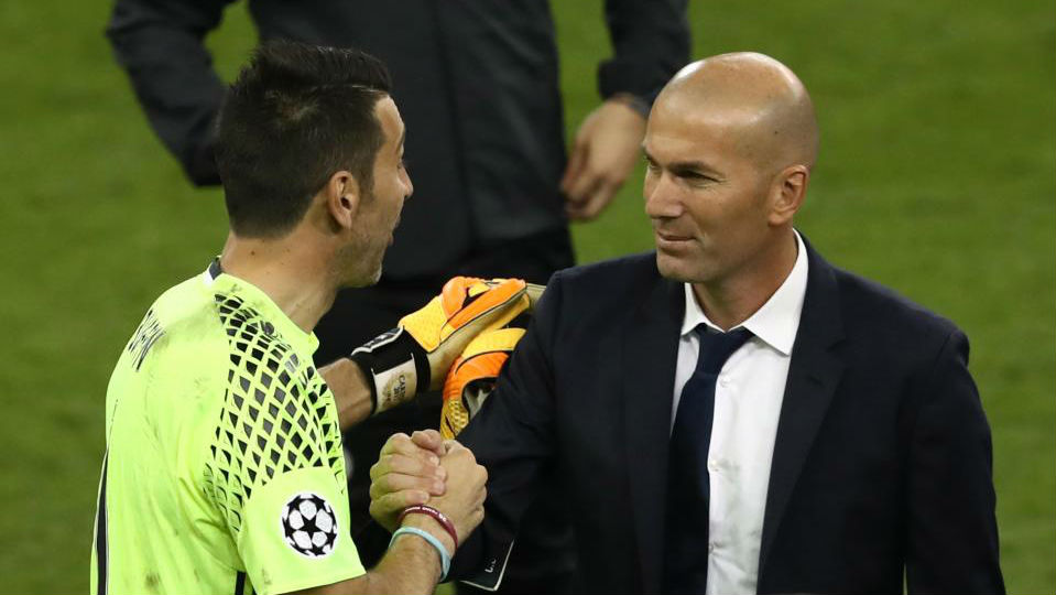 Foi legal ver a exalta&ccedil;&atilde;o que o pr&ecirc;mio da Fifa ofereceu a Buffon e Zidane, dois g&ecirc;nios eternos