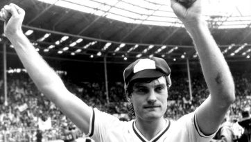 Glenn Hoddle, 60 anos: O meia excepcional que marcou época no Tottenham, mas permanece subestimado