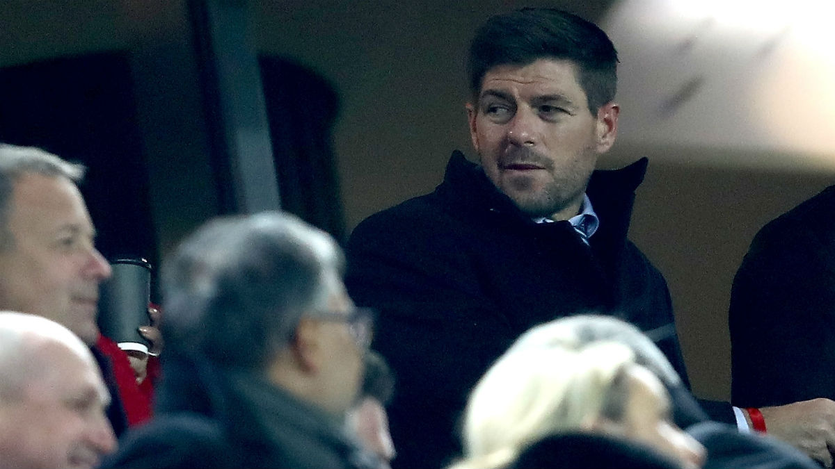 Xabi Alonso: &ldquo;Gerrard tem todos os atributos para treinar o Liverpool um dia&rdquo;
