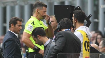 Presidente da federação espanhola afirma que La Liga adotará VAR na próxima temporada