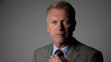 David Moyes se voluntariou para entregar comida durante a pandemia e ganhou até gorjeta