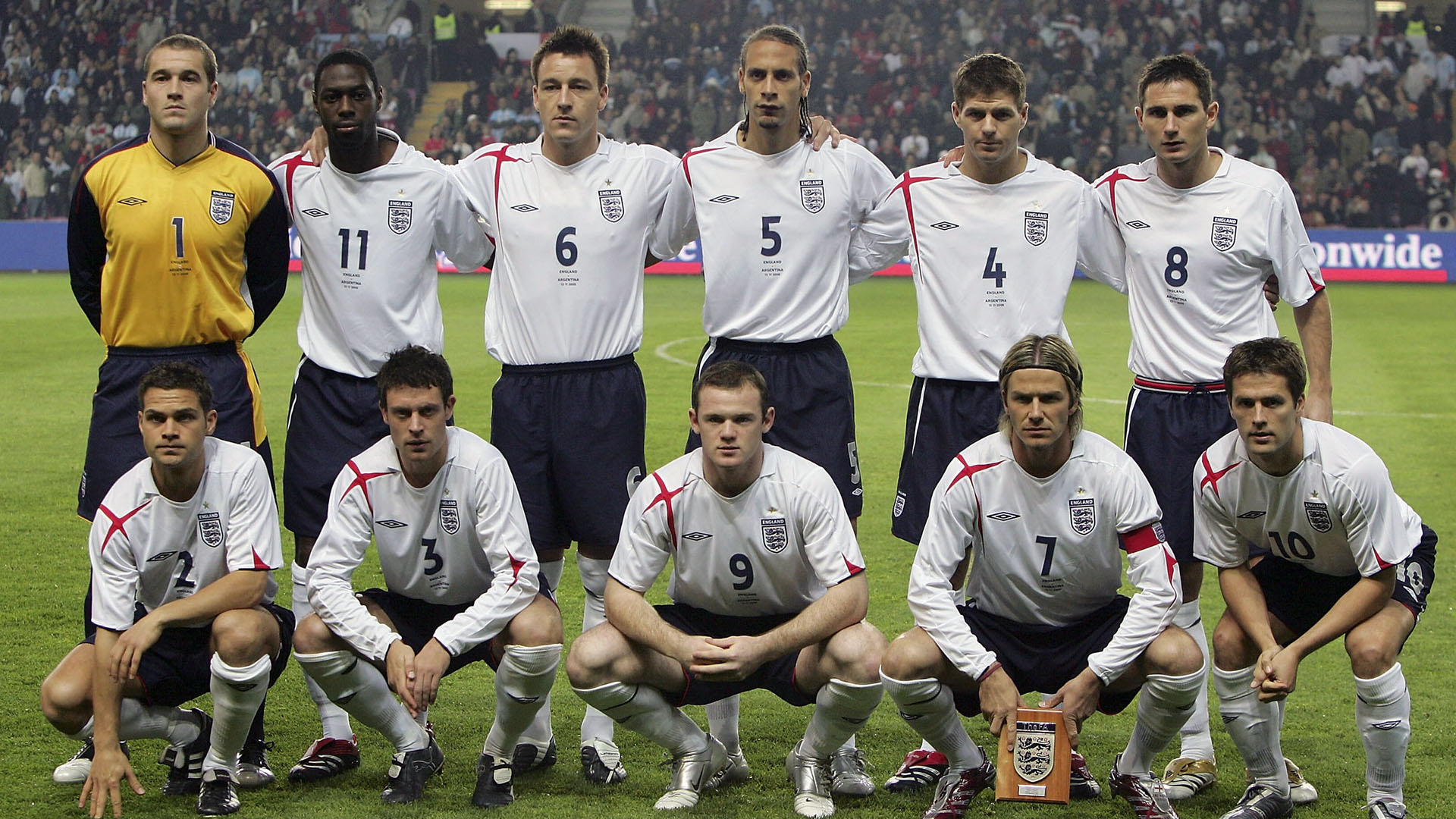 Ferdinand, Lampard e Gerrard: disputa intensa nos clubes prejudicou gera&ccedil;&atilde;o de ouro da Inglaterra