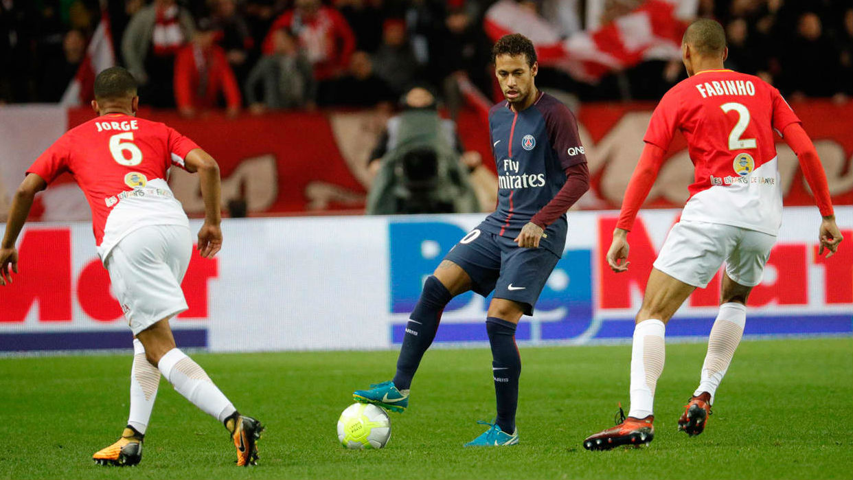 Assista a dois minutos da atua&ccedil;&atilde;o majestosa do armador Neymar contra o Monaco