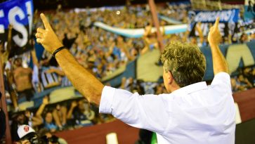 Nem a estátua será capaz de dimensionar o que Renato simboliza ao Grêmio