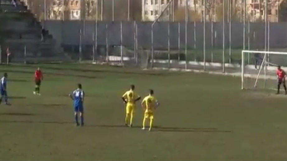 Recriaram o p&ecirc;nalti de Cruyff na Rom&ecirc;nia. S&oacute; que foi sem querer