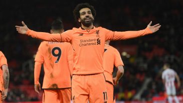 Salah sai do banco para facilitar a vitória do Liverpool e guardar mais dois gols