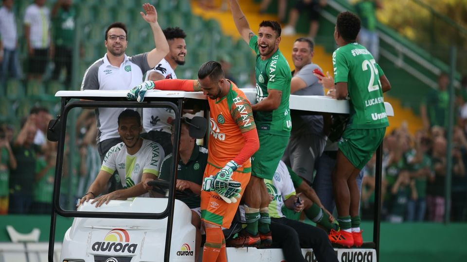 O justo por linhas tortas: a Chapecoense sorri com a volta &agrave; Libertadores