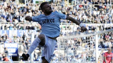 Em uma festa de Immobile, Lulic e Felipe Anderson, a Lazio voltou a vencer e amassou o Crotone