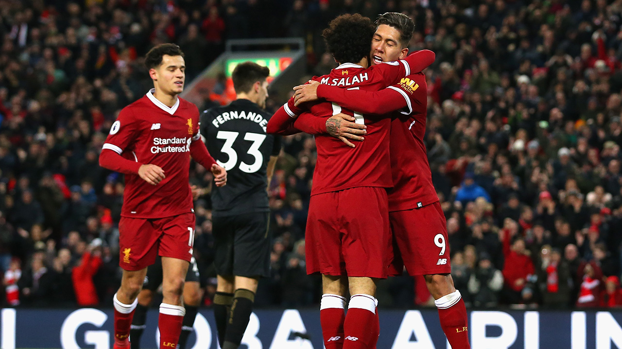 Liverpool finalmente teve uma vit&oacute;ria tranquila sobre o Swansea com Firmino, Coutinho e Salah brilhando