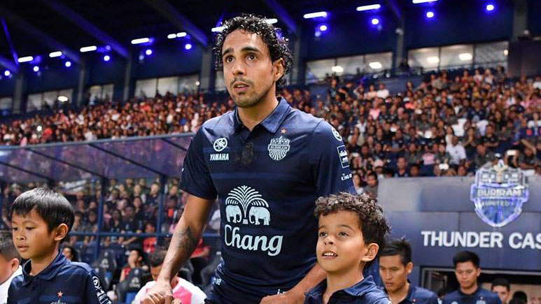 Diogo, ex-Flamengo e Palmeiras: &ldquo;O melhor da Tail&acirc;ndia &eacute; o povo, &eacute; algo impressionante mesmo&rdquo;