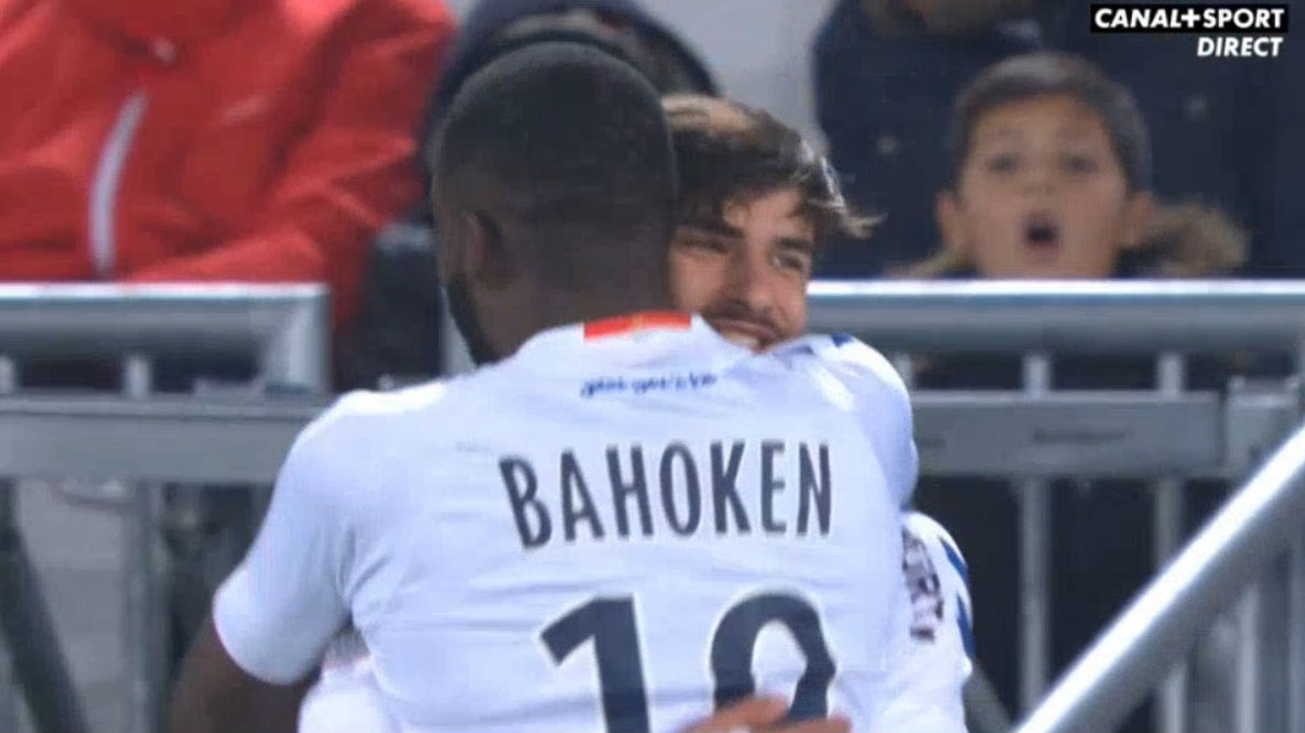 Strasbourg caprichou nos gols bonitos para bater o Bordeaux por 3 a 0