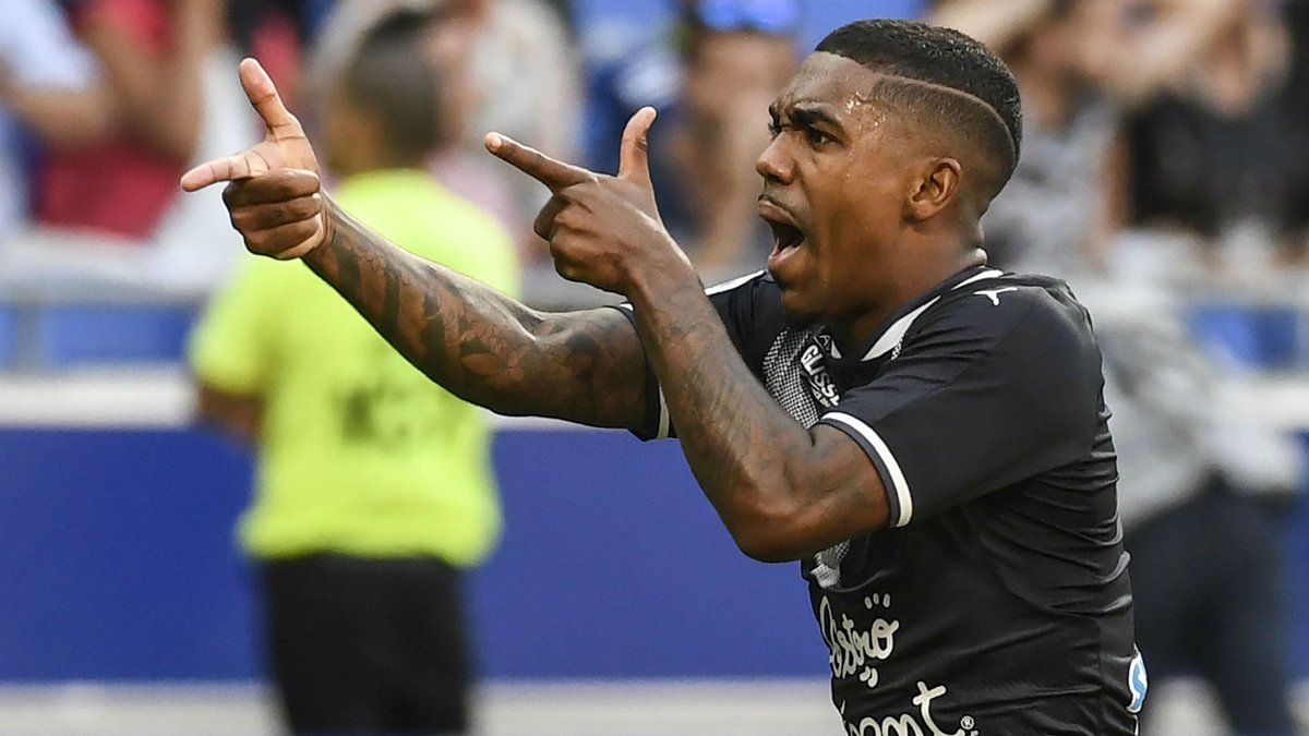 Para se aplaudir de p&eacute;: Da intermedi&aacute;ria, Malcom acertou um chuta&ccedil;o estonteante