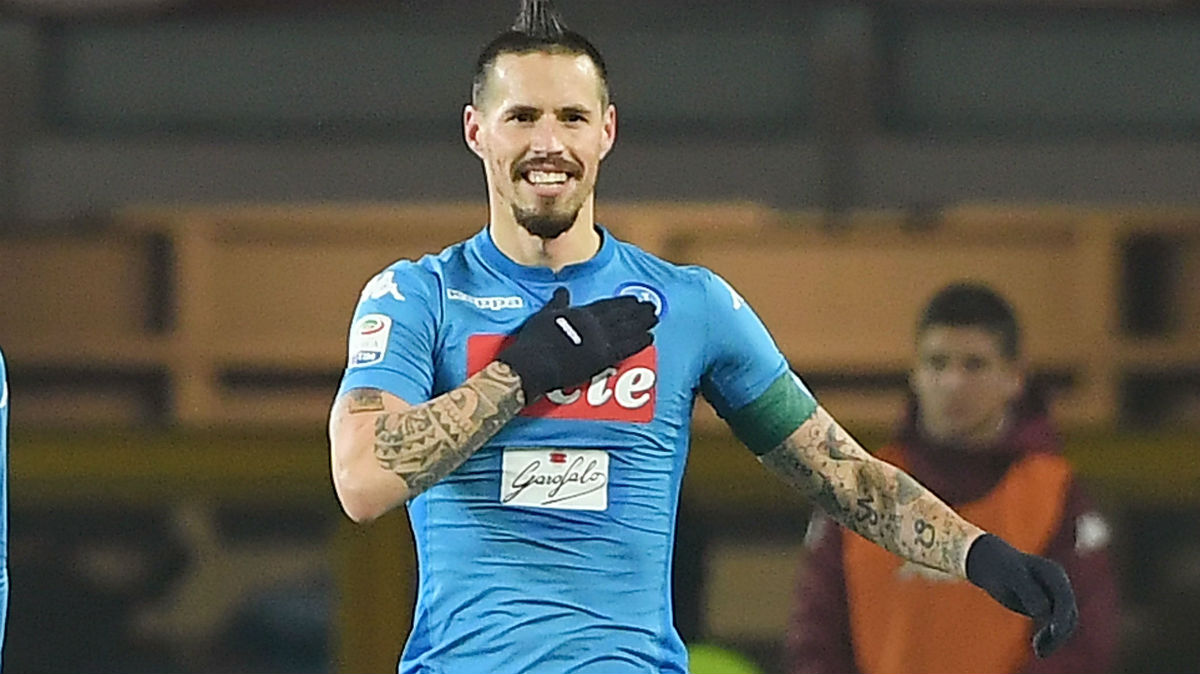 Hamsik iguala Maradona como maior artilheiro da hist&oacute;ria do Napoli: 115 gols
