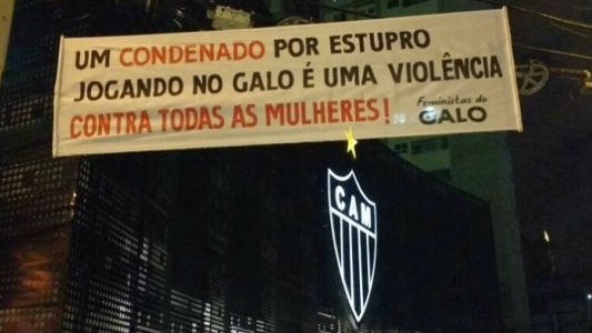 Torcedoras criticam postura do Atl&eacute;tico Mineiro com Robinho: &ldquo;Seu sil&ecirc;ncio &eacute; violento&rdquo;