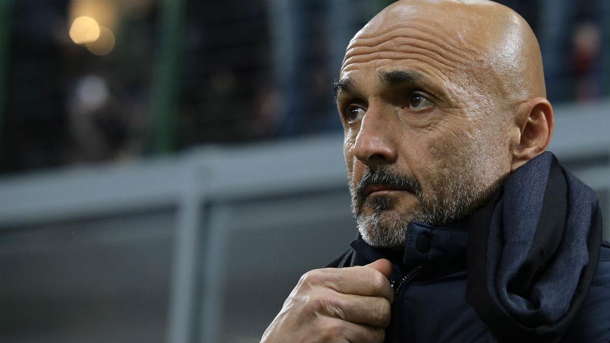 Spalletti brinca com lista de refor&ccedil;os: &ldquo;Quero Sergio Ramos, Iniesta e S&aacute;nchez&rdquo;