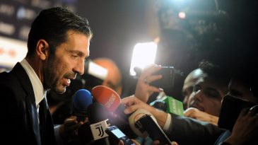 Buffon: “Não decidi ainda sobre aposentadoria”