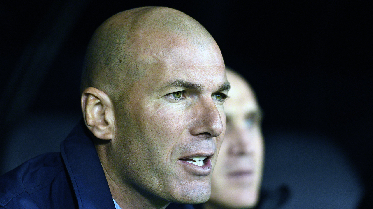 Valdano: &ldquo;Zidane chegou para corrigir Ben&iacute;tez e agora precisa corrigir a si mesmo&rdquo;