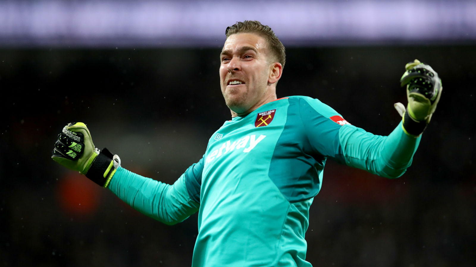 Dois m&iacute;sseis indefens&aacute;veis embelezaram o empate entre Tottenham e West Ham