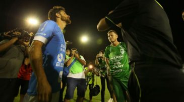 Inesquecível: Aimar voltou ao clube de sua cidade para se despedir da brilhante carreira