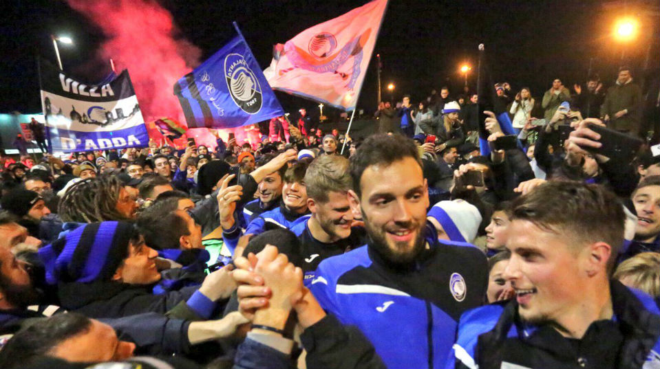 Quanto vale a Copa da It&aacute;lia? A enorme festa da torcida da Atalanta diz muito sobre isso