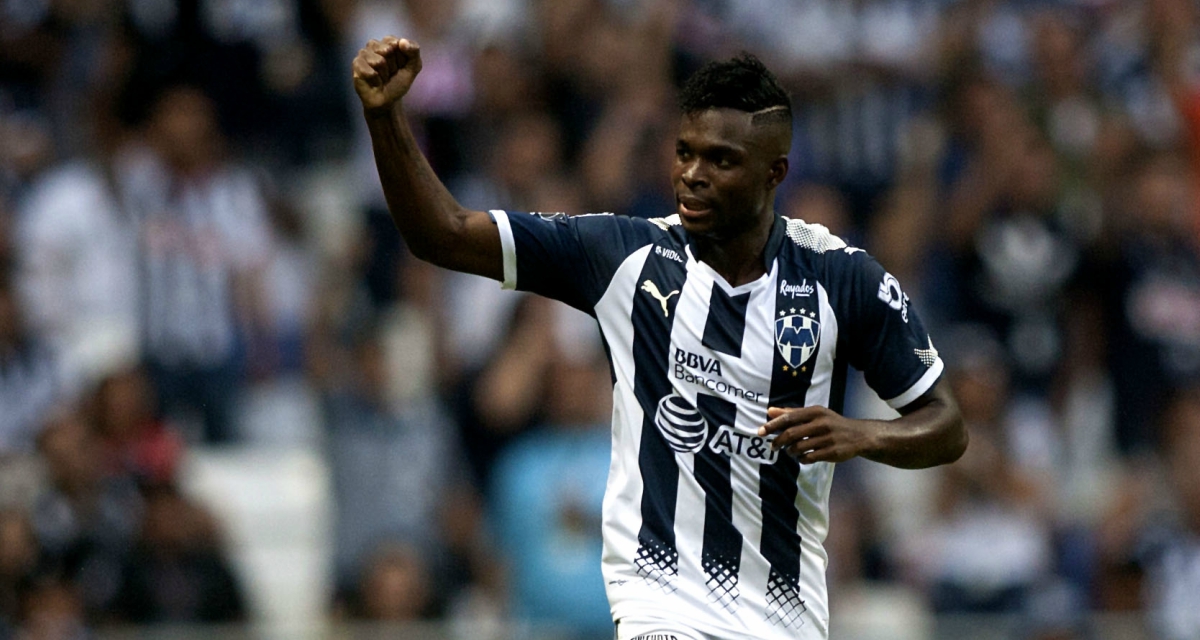 Esta assist&ecirc;ncia de &Aacute;viles Hurtado com o peito &eacute; qualquer coisa de espetacular