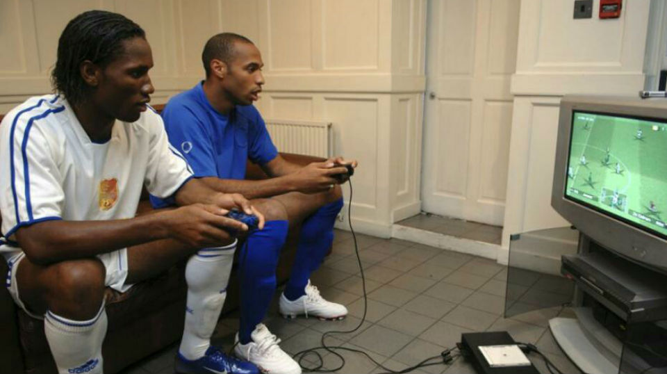 Em dia de Arsenal x Chelsea, veja todos os gols de Henry e Drogba no cl&aacute;ssico