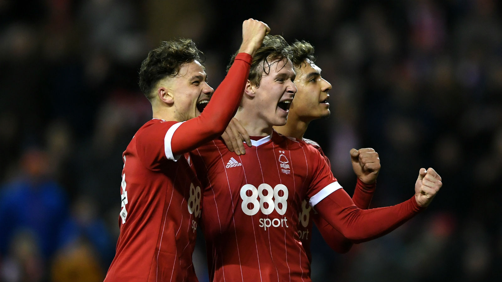 O Nottingham Forest reviveu seus melhores tempos ao eliminar o Arsenal da FA Cup