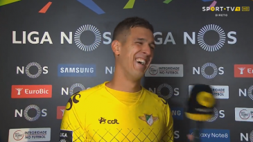 Goleiro lamenta derrota contra o Porto quando, na verdade, o placar ficou zerado