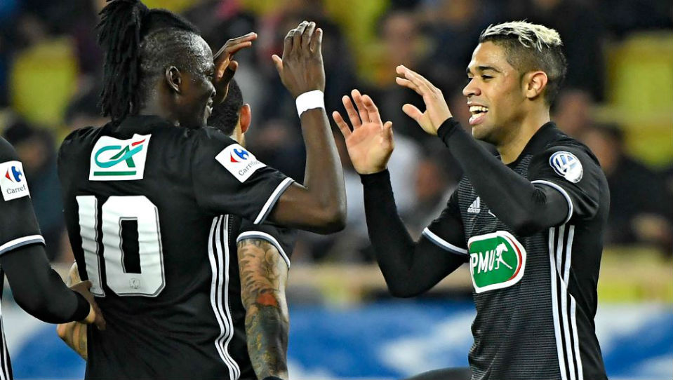 O Lyon segue arrebentando e agora implodiu o Monaco pela Copa da Fran&ccedil;a