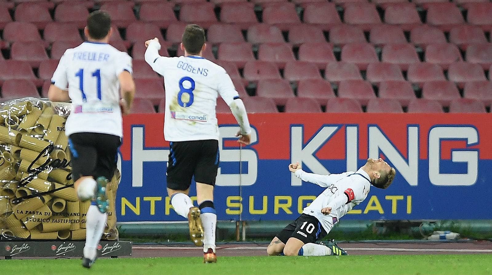 No ritmo de Papu, Atalanta elimina o Napoli e volta &agrave; semifinal da Copa da It&aacute;lia ap&oacute;s 22 anos